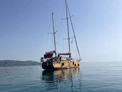 Ruhiges Meer Nautika in Bucht